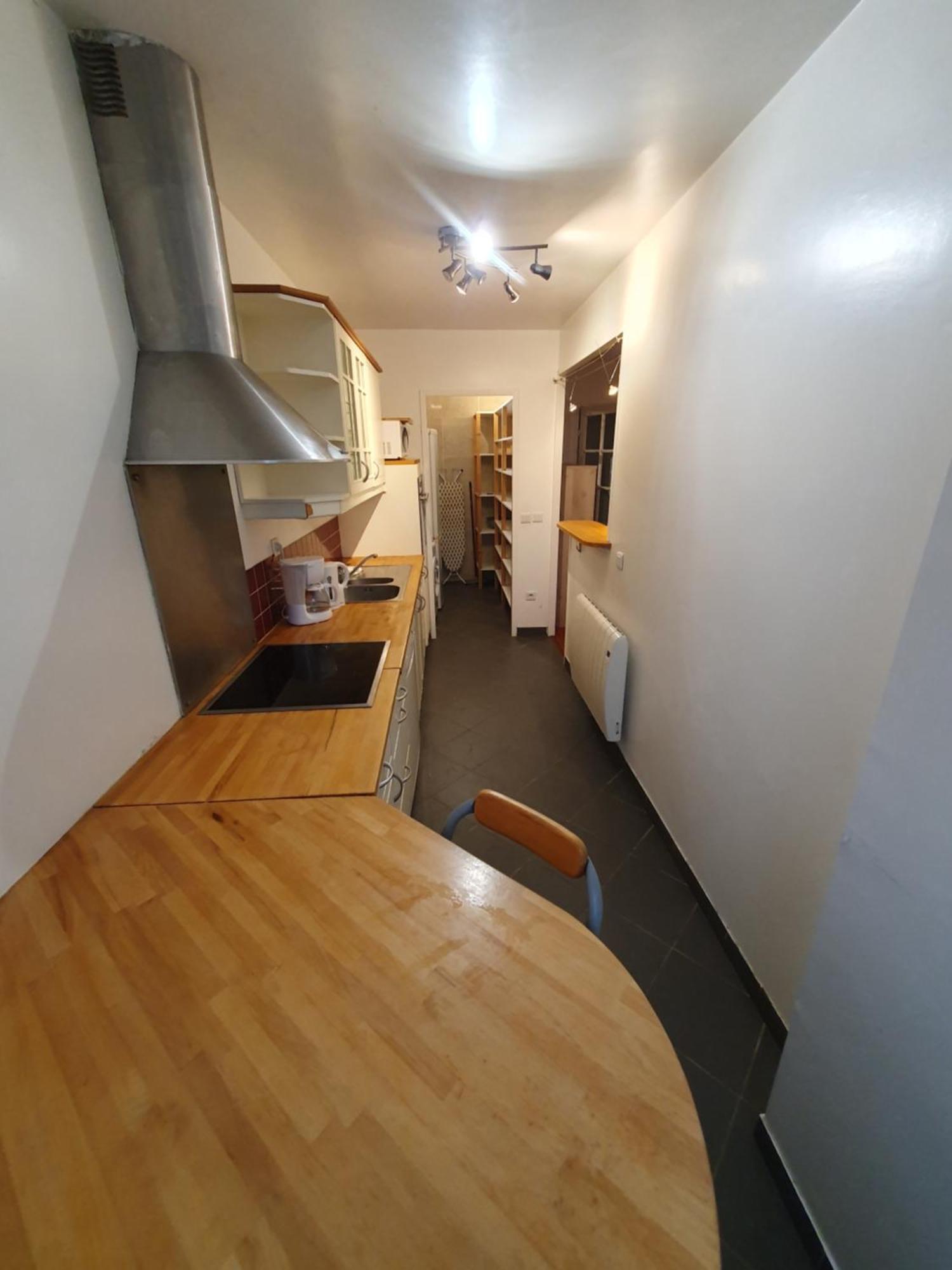 Ferienwohnung F3 Avec Balcon 5 Min Gare Sqy Et Parking Gratuit Guyancourt Exterior foto