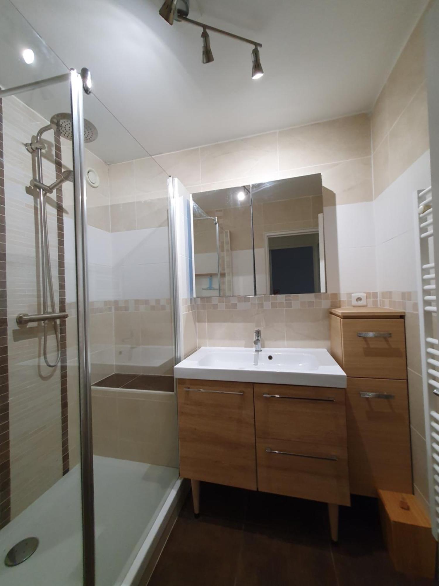 Ferienwohnung F3 Avec Balcon 5 Min Gare Sqy Et Parking Gratuit Guyancourt Exterior foto